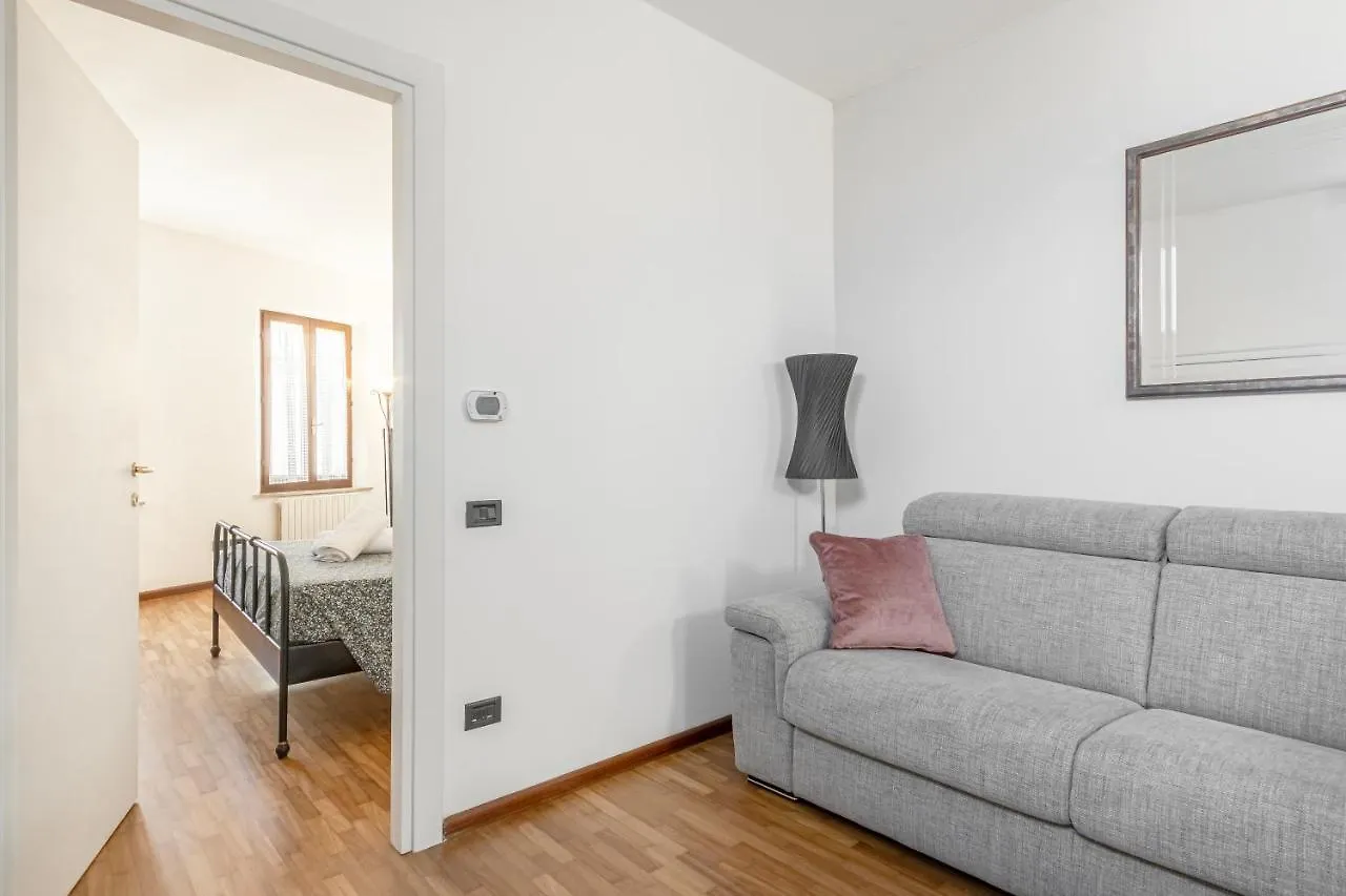 Simona Apartments Parma Italy