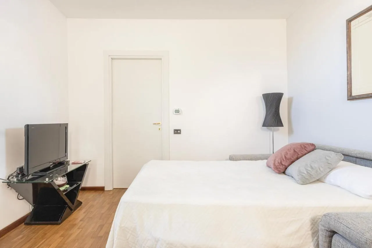 Simona Apartments Parma