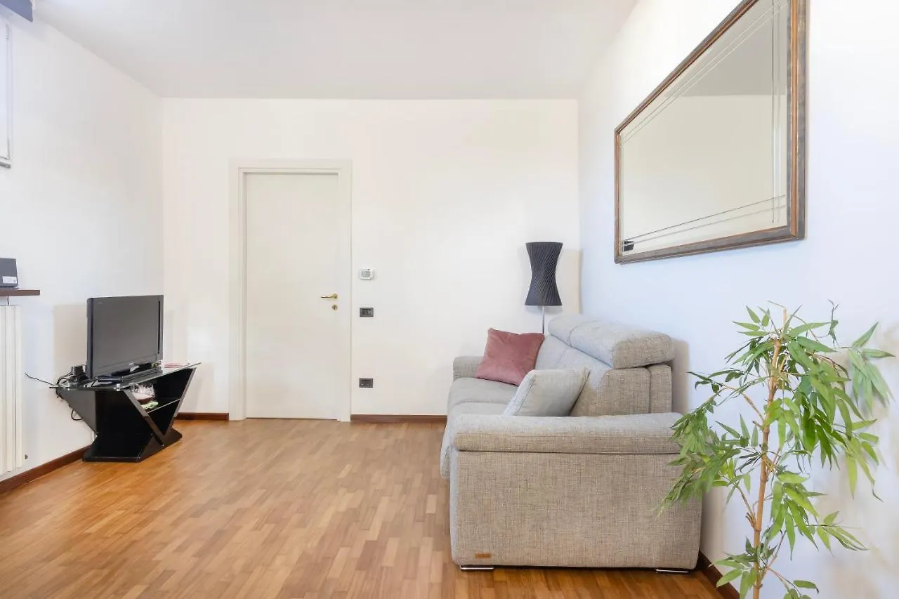 Simona Apartments Parma